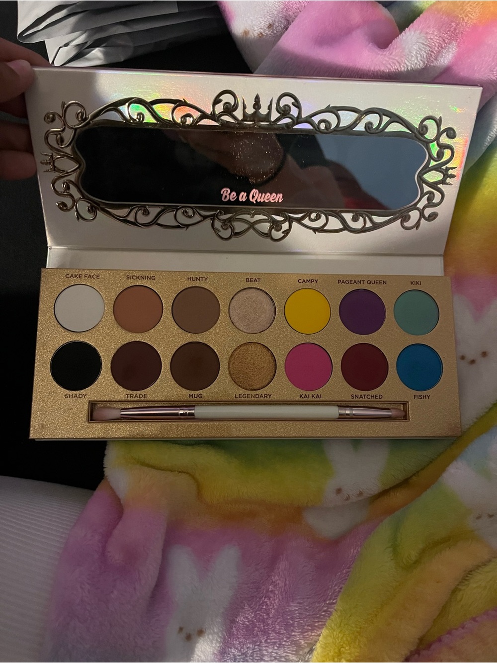 Multicolor Eyeshadow Palette — Vibrant & Neutral Shades